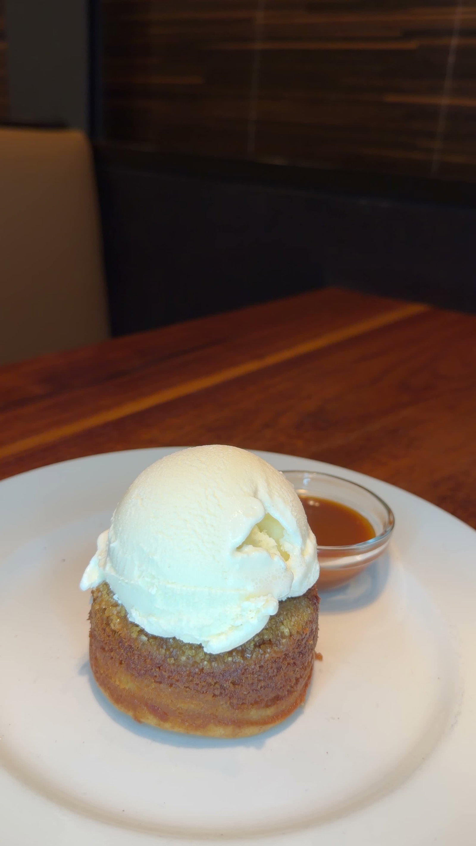 Video review of Del Frisco's Grille