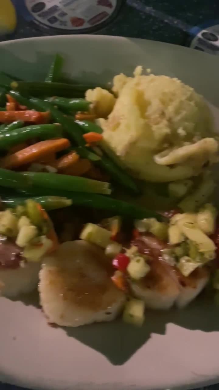 Skull Creek Boathouse