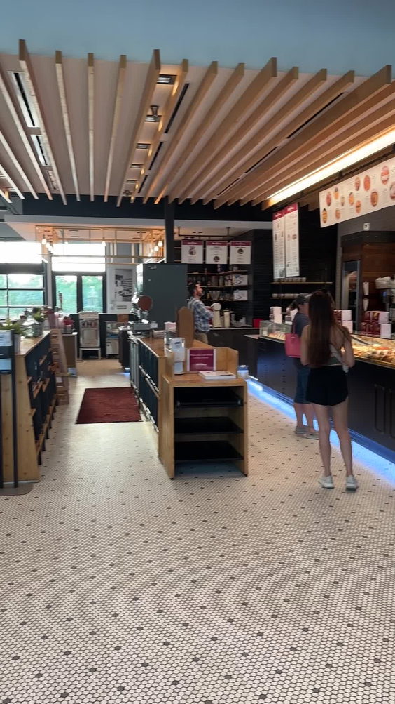 La Panaderia Bakery and Café