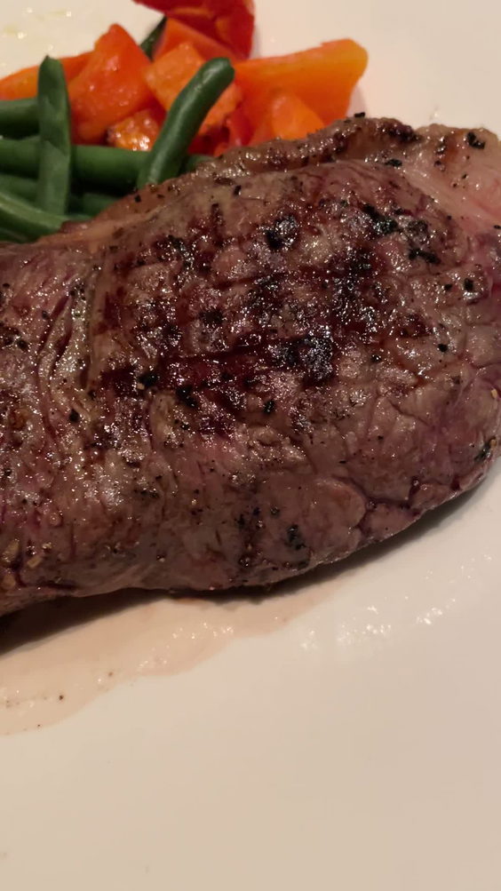 The Keg Steakhouse + Bar