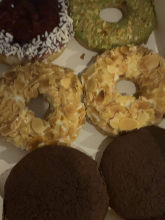 J.CO Donuts & Coffee