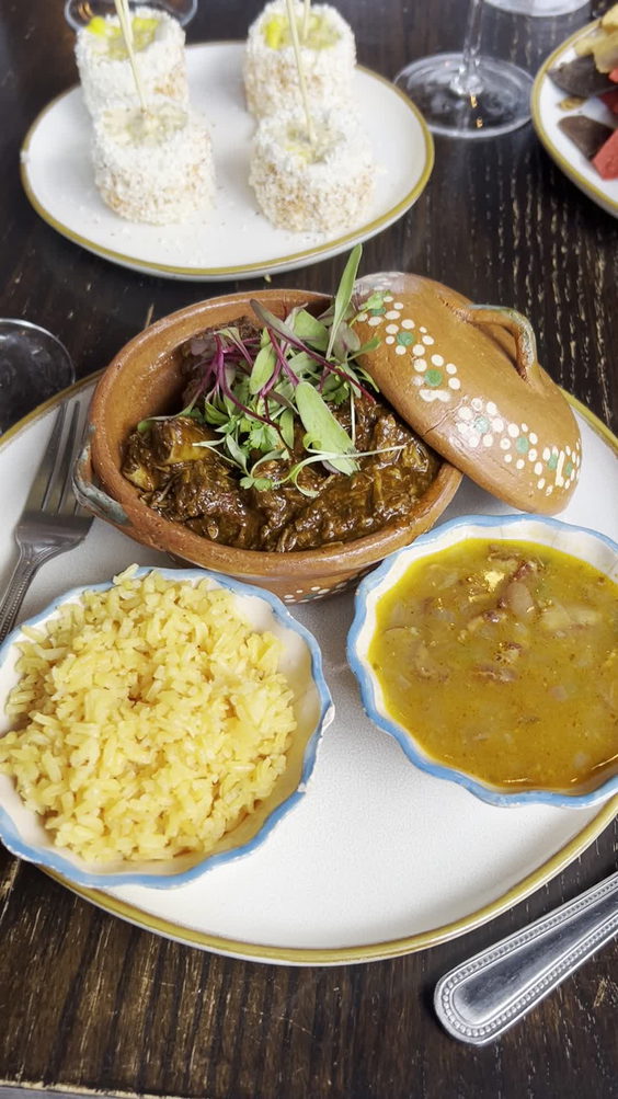 Maderas - Kitchen & Cantina