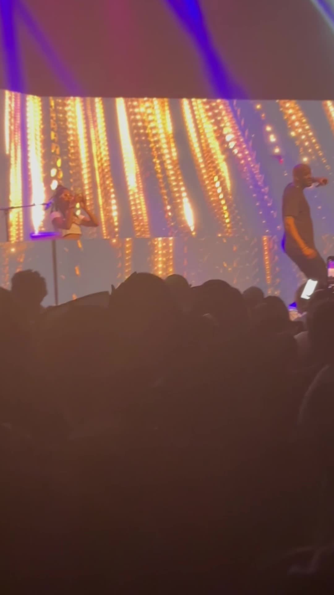 Video review of Rams Head Live