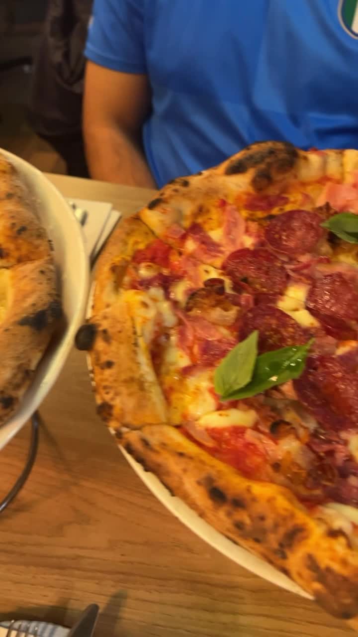 Via Napoli Pizzeria