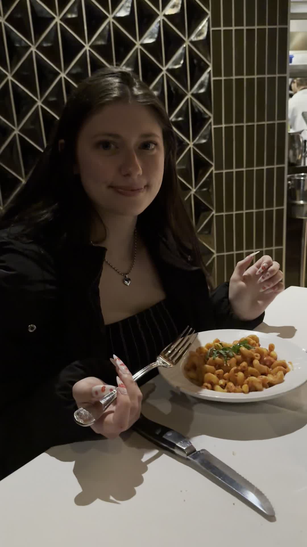 Video review of Alla Famiglia