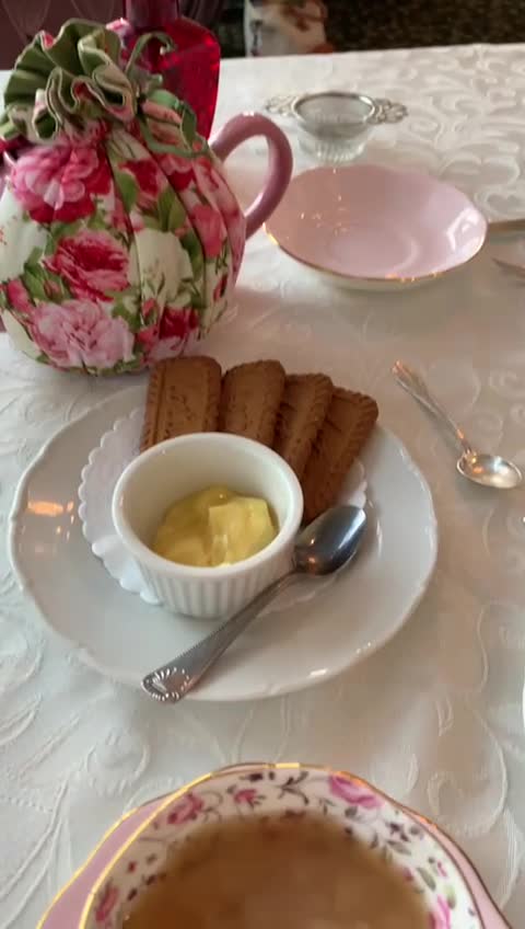 Lisa’s Tea Treasures