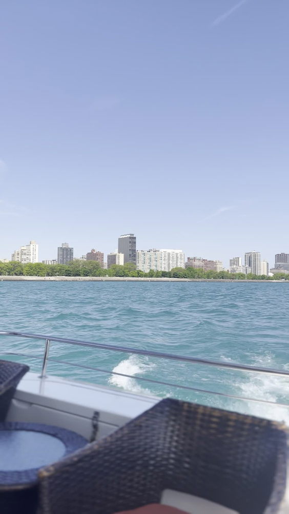 Lake Michigan, Chicago Lakefront
