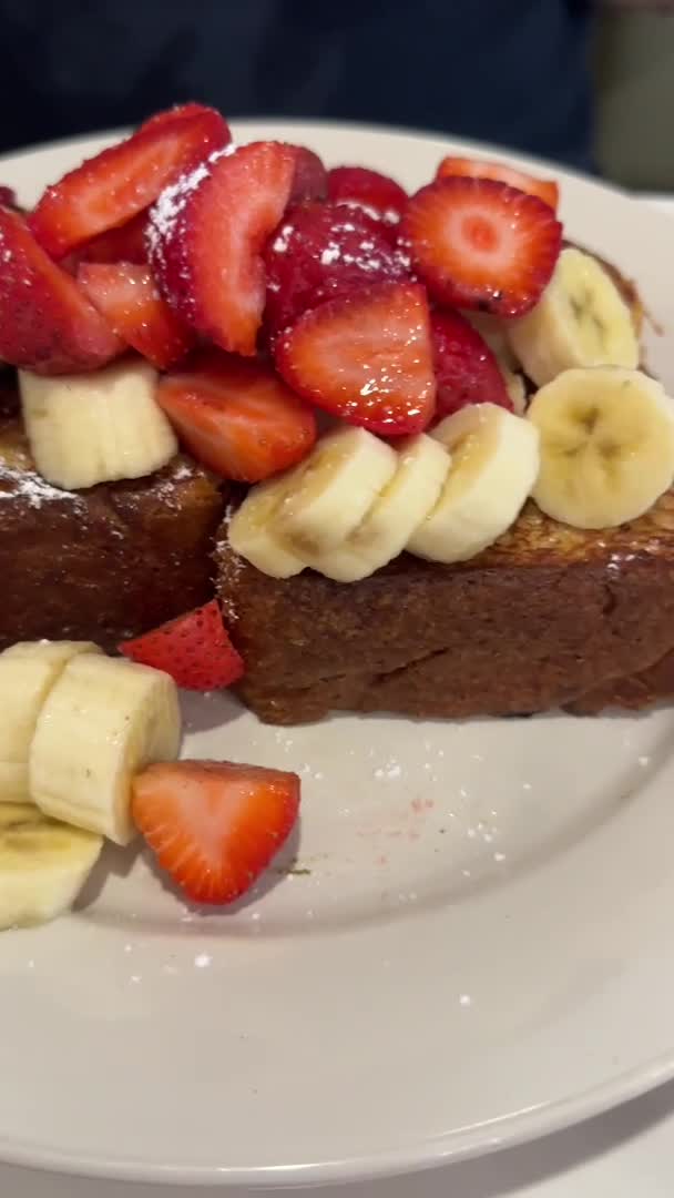 Video review of Chelsea Square Restaurant