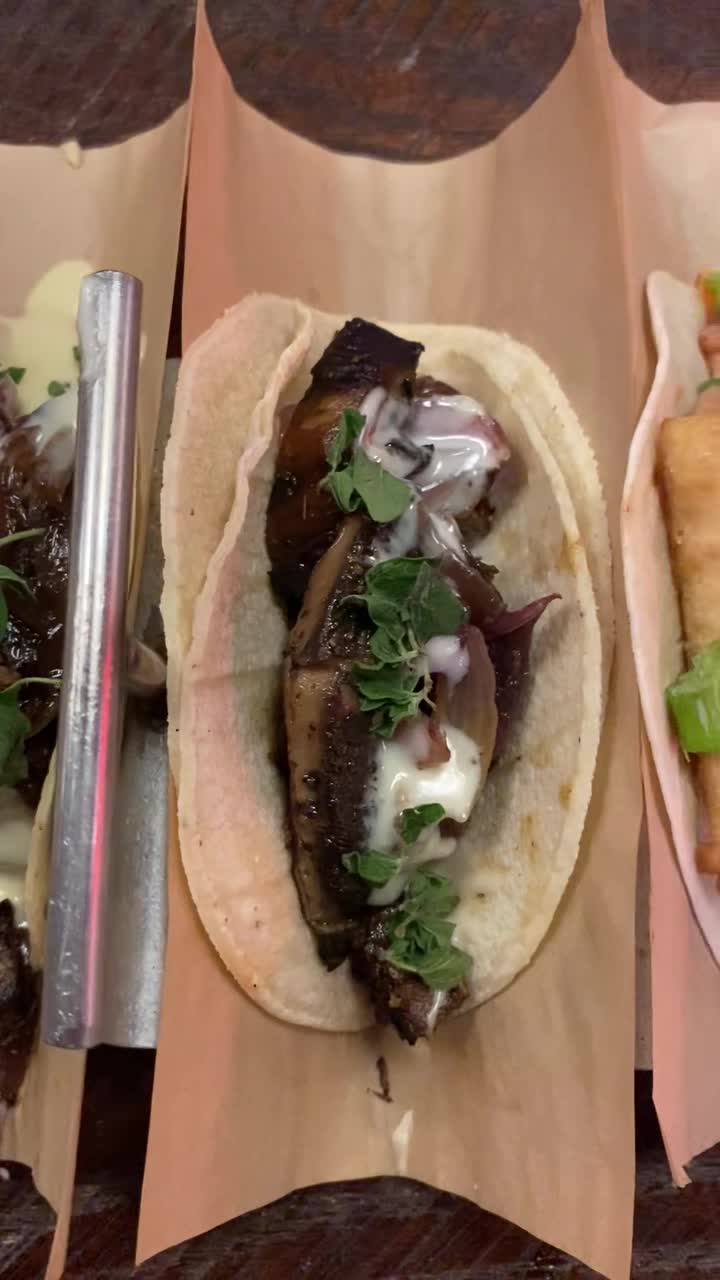 Video review of Velvet Taco