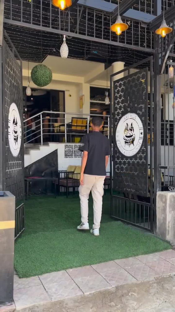 Kare Plus Grill and Lounge