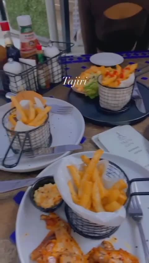 Tajiri cafe