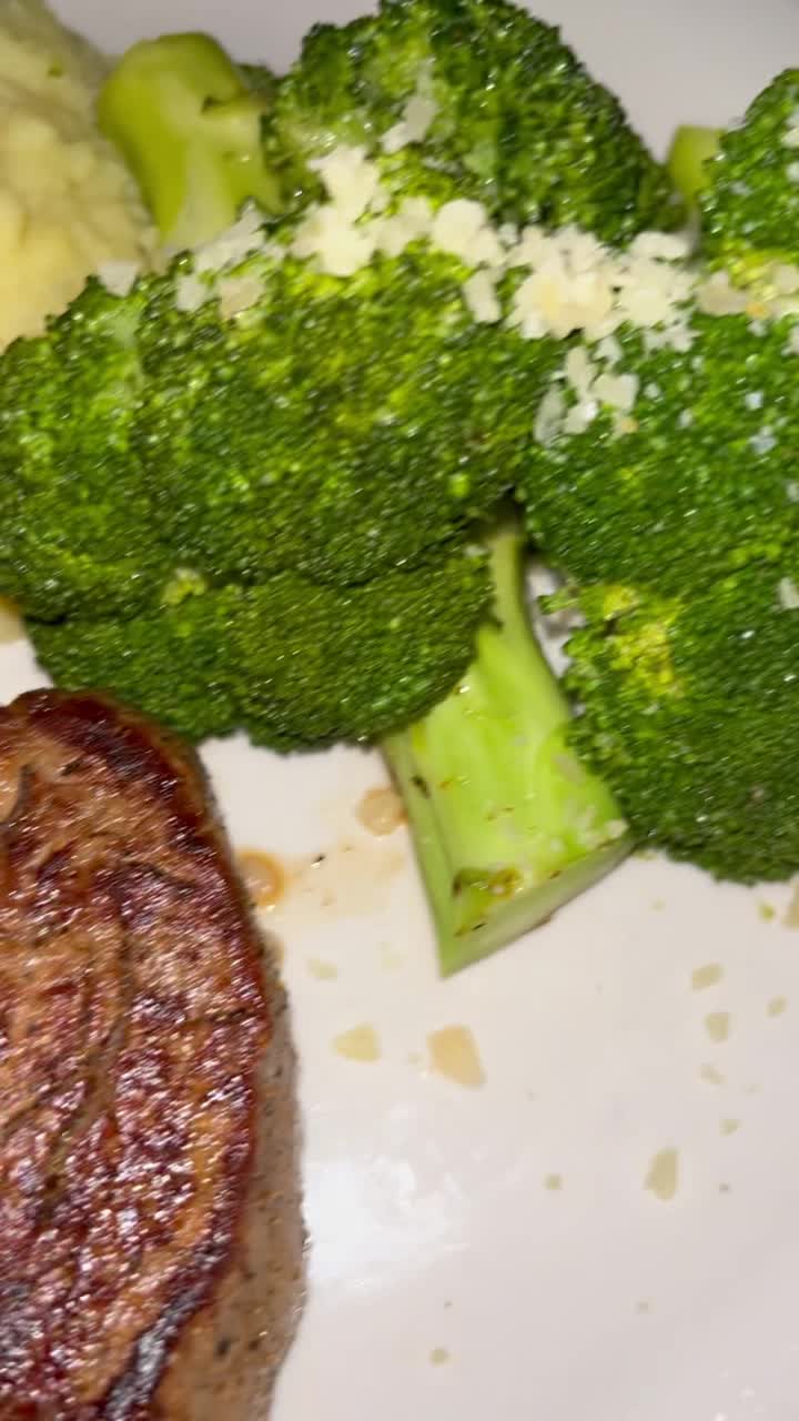 Video review of Ted's Montana Grill