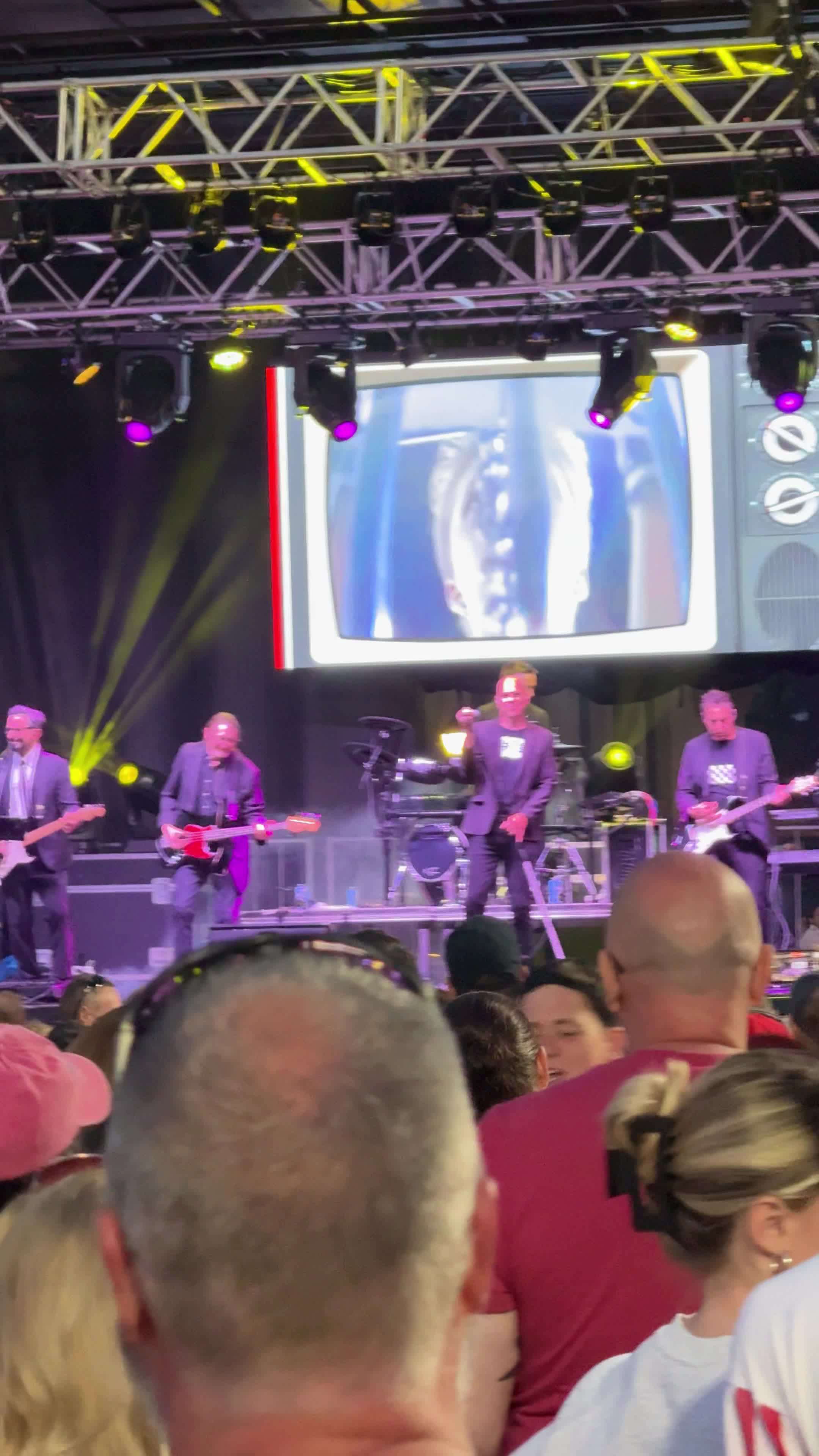 Video review of Clinton Square