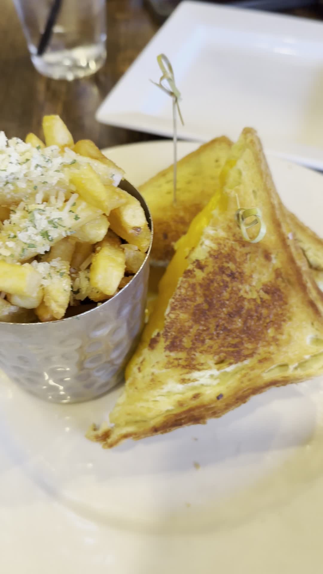 Video review of Steel Wheel Tavern