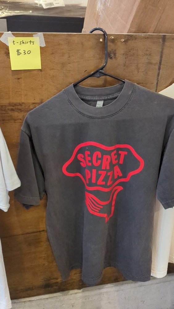 Secret pizza