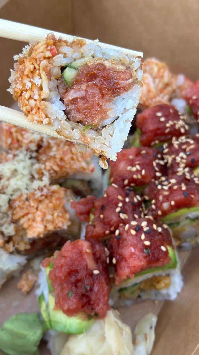 Soy's Sushi Bar & Grill