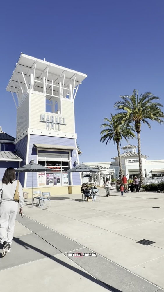 Tampa Premium Outlets