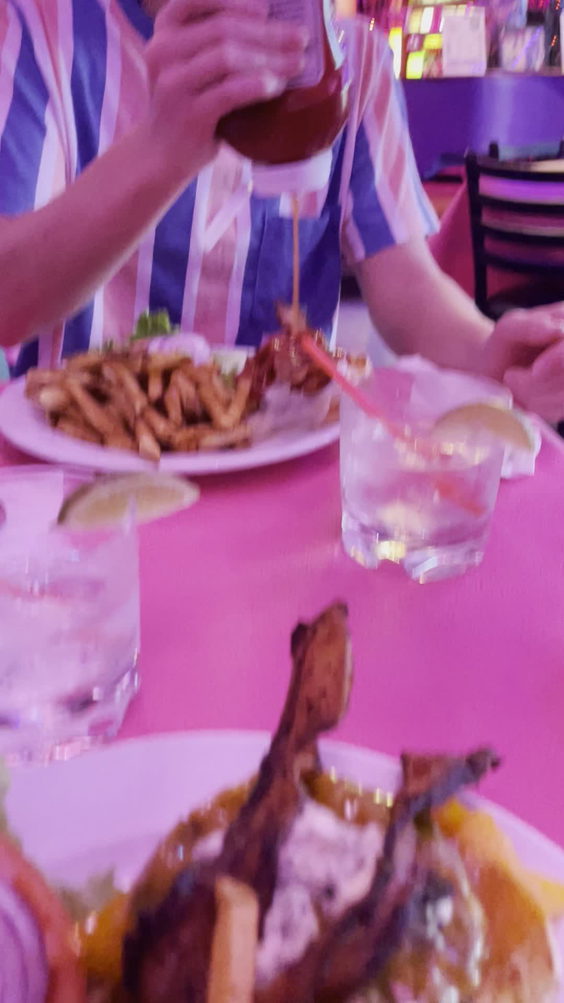 Freddie's Beach Bar & Restaurant