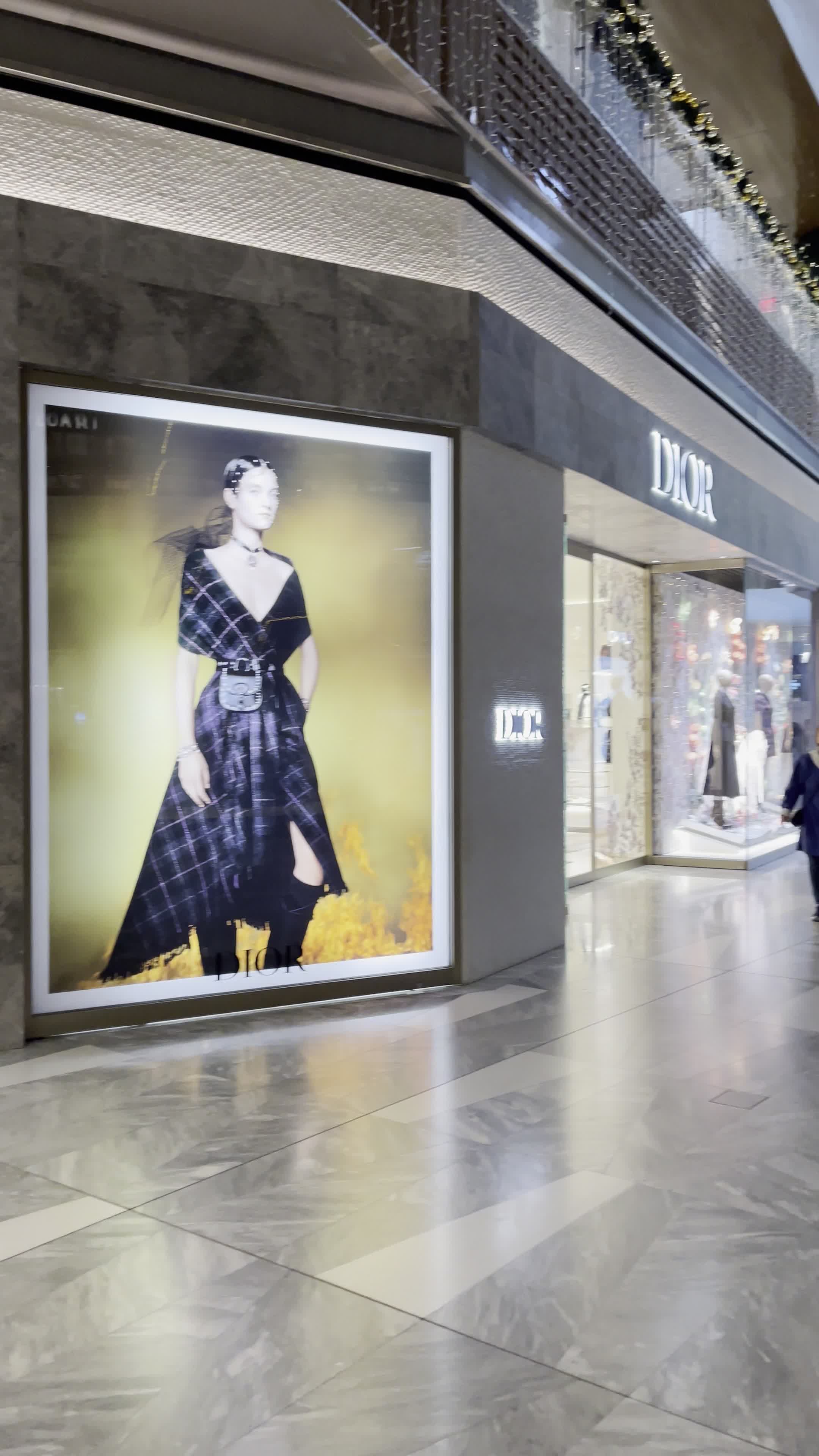 Video review of The Shops & Restaurants at Hudson Yards