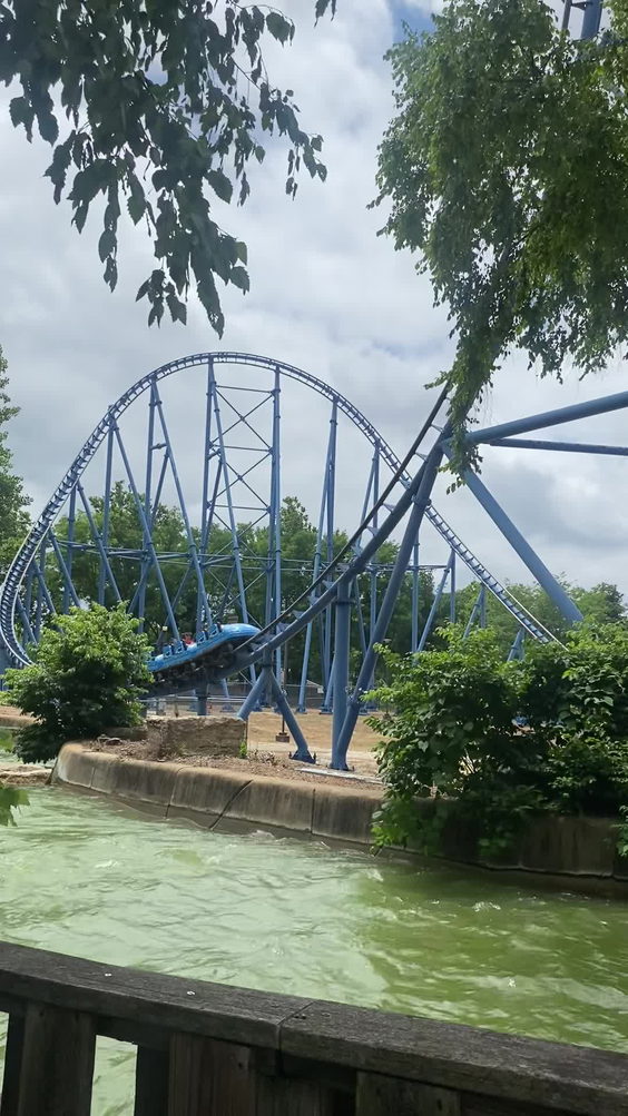 Six Flags St Louis