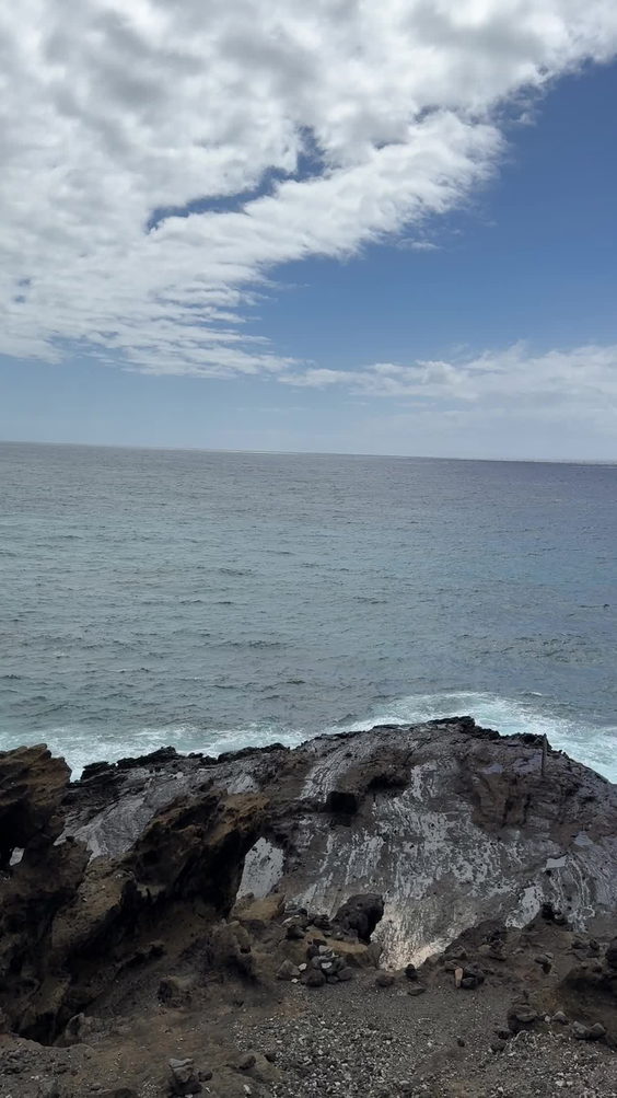 Hālona Blowhole Lookout