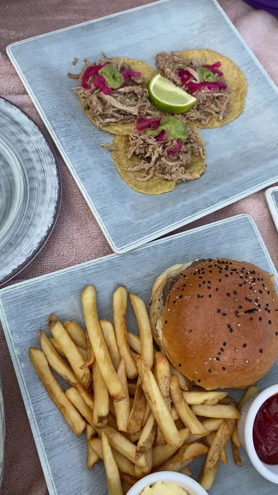 Mia Restaurant & Beach Club