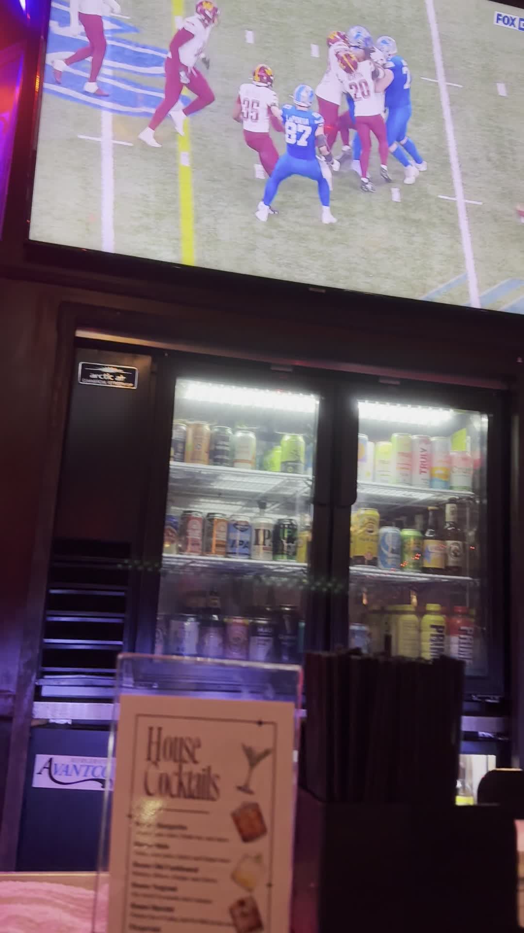 Video review of The Tipsy Crow