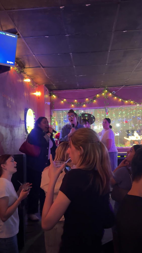 Mom’s Bar