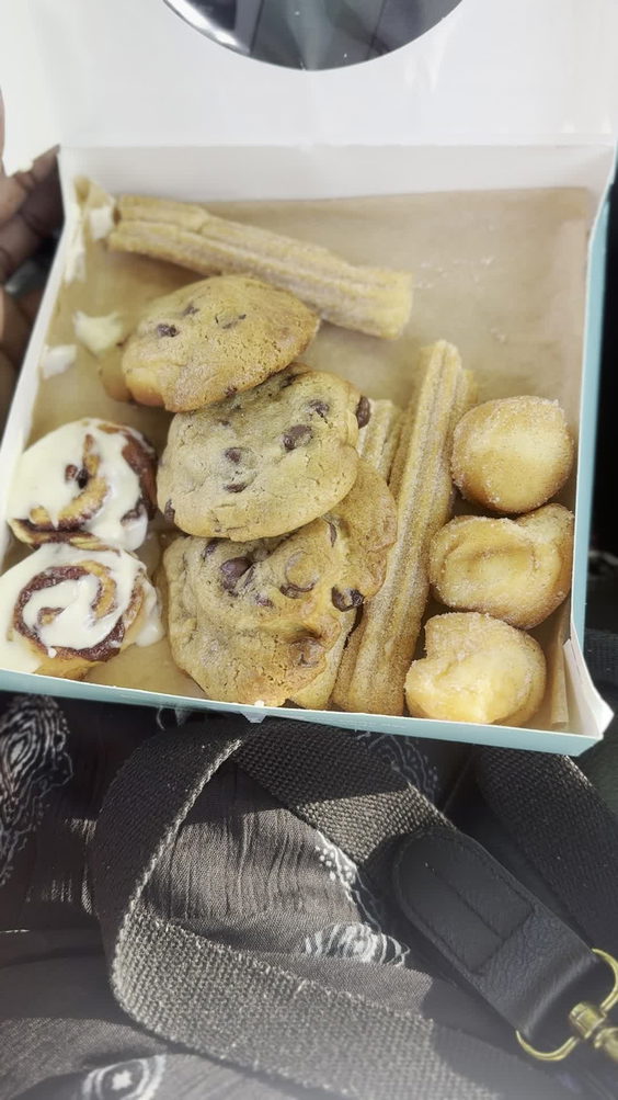 Cinnabon