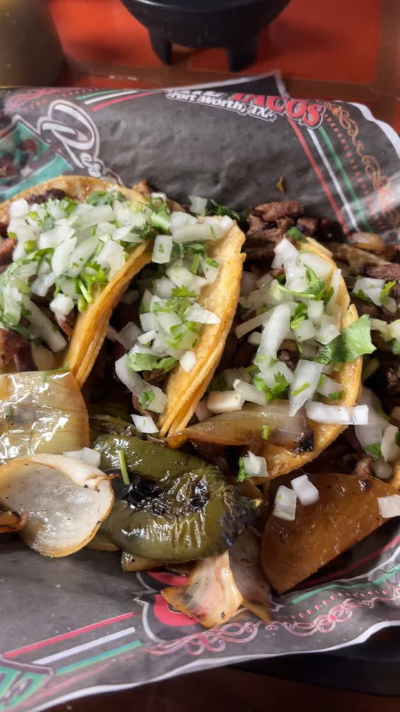 El Mil Tacos