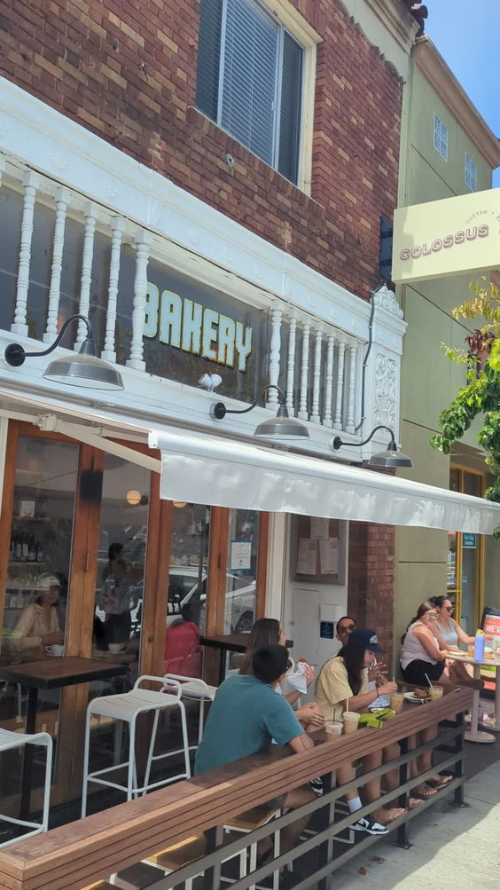 Colossus Coffee + Bread