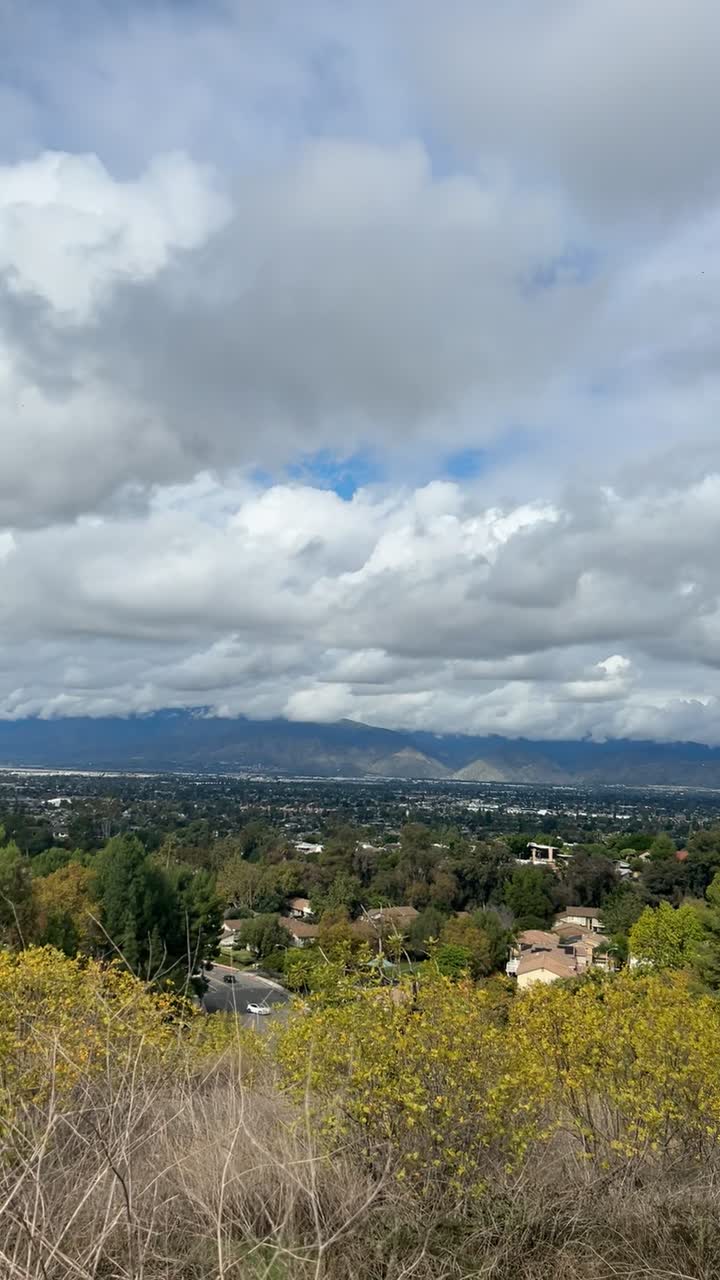 Hacienda Hills Trailhead