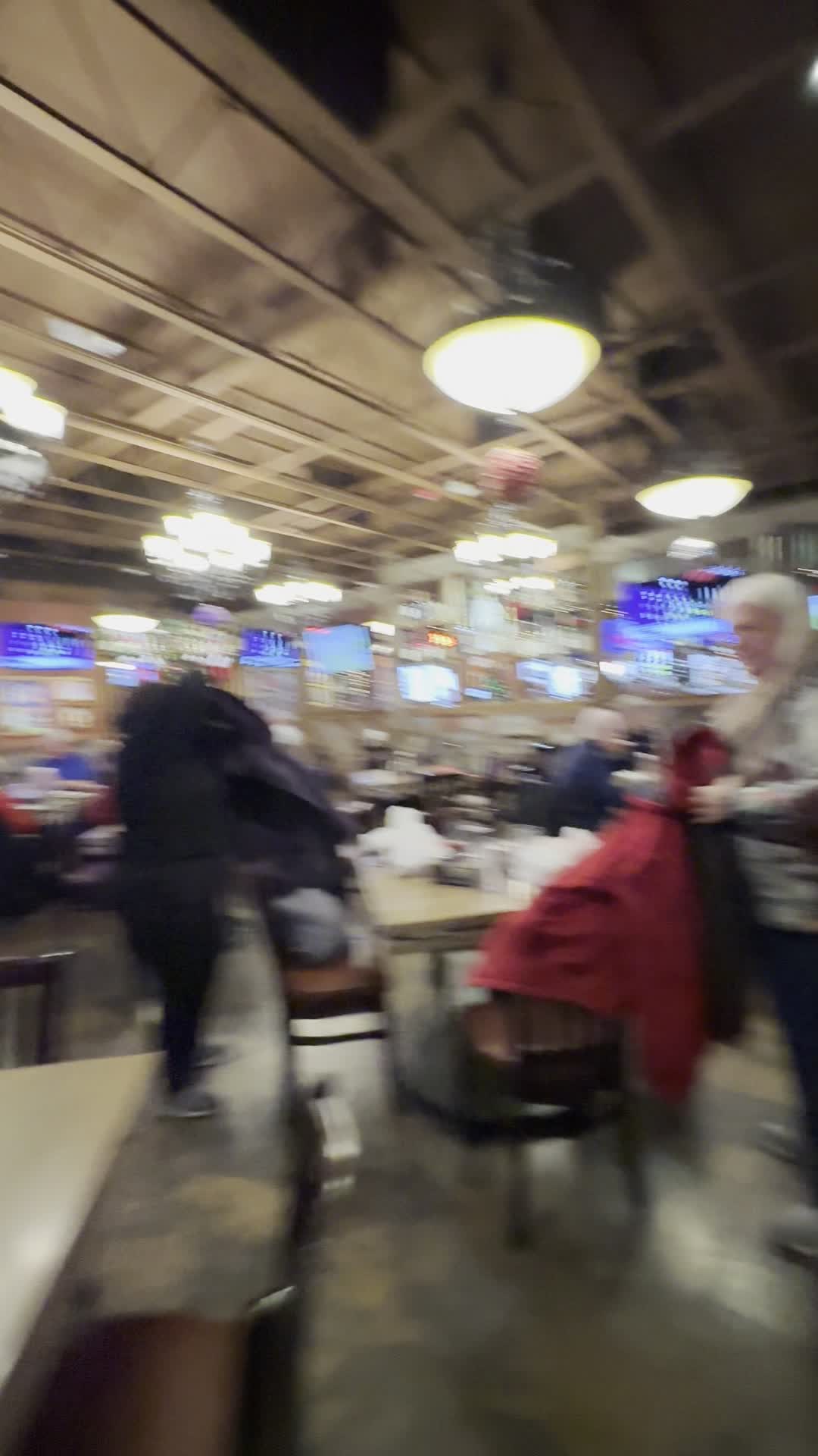 Video review of Moretti's Morton Grove