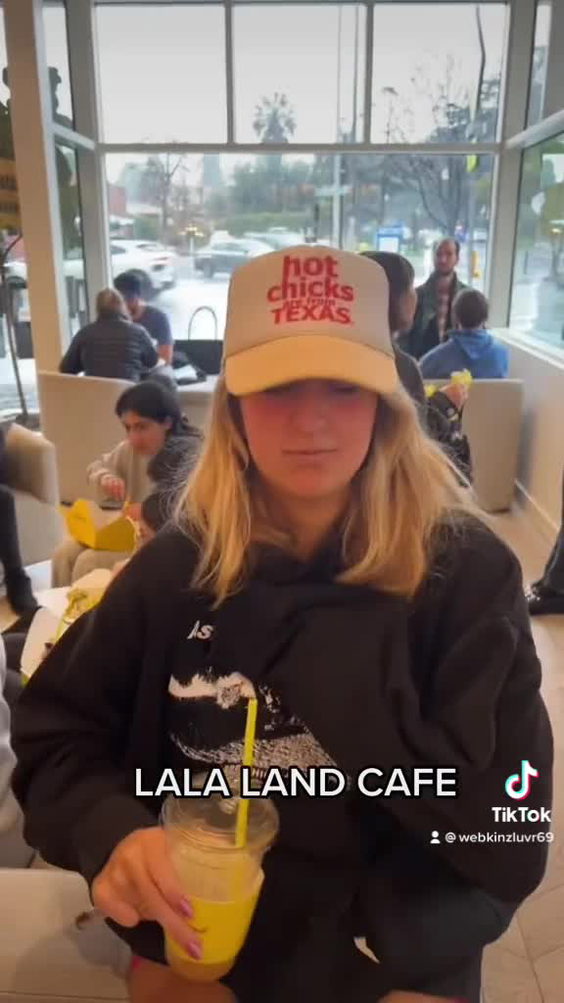 La La Land Kind Café