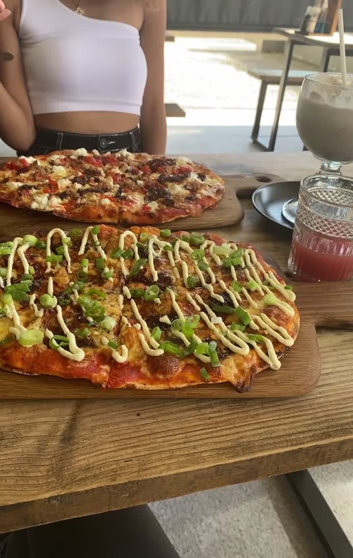 Video review of Hudsons - The Burger Joint