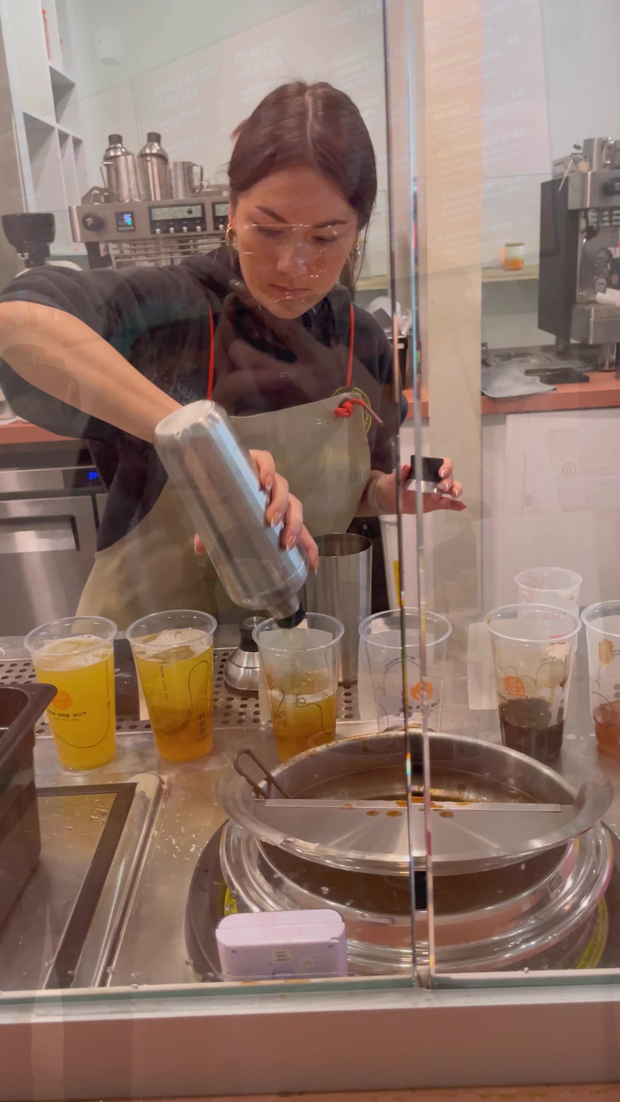 Video review of Odd One Out