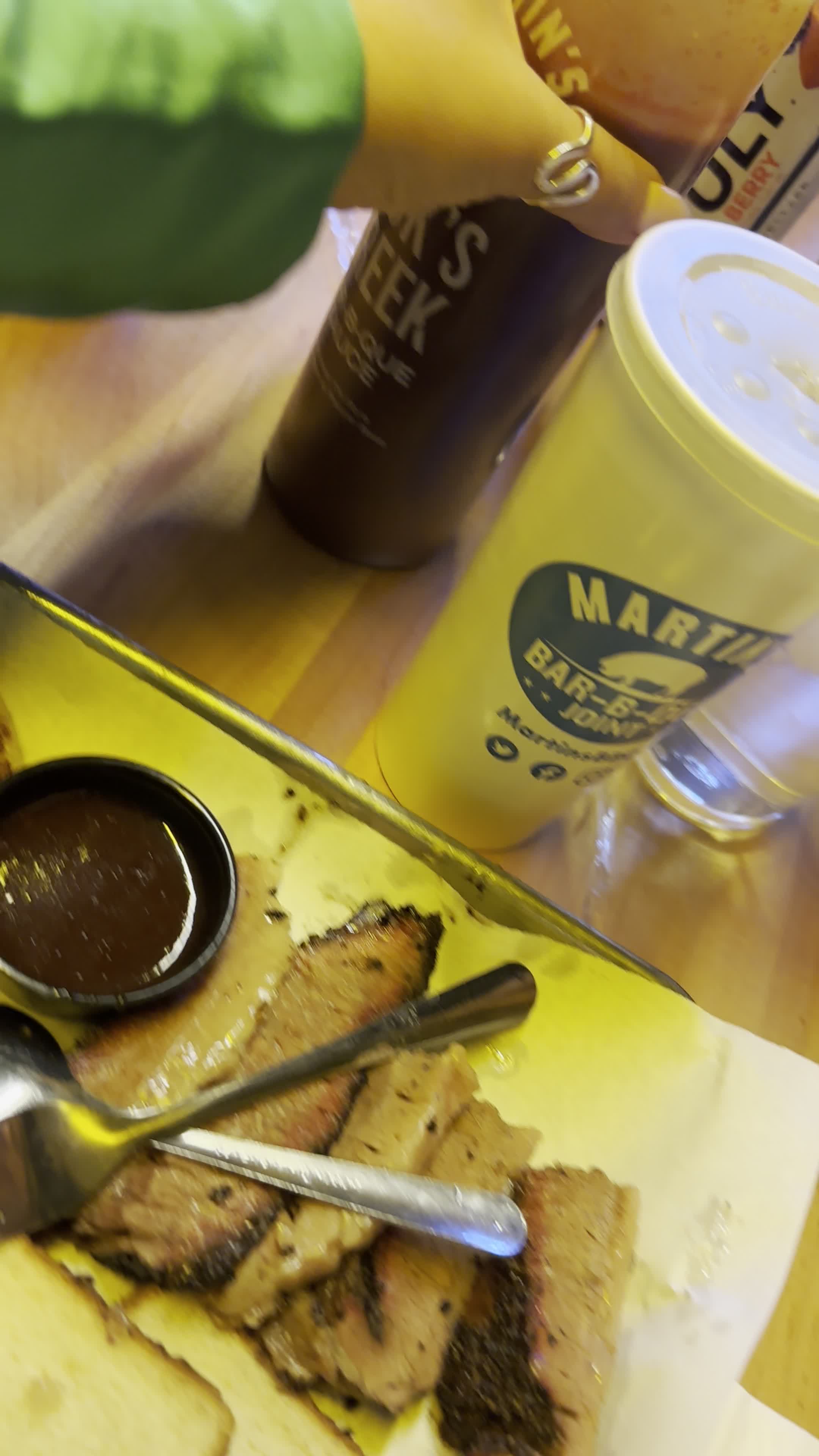 Video review of Martin's Bar-B-Que Joint