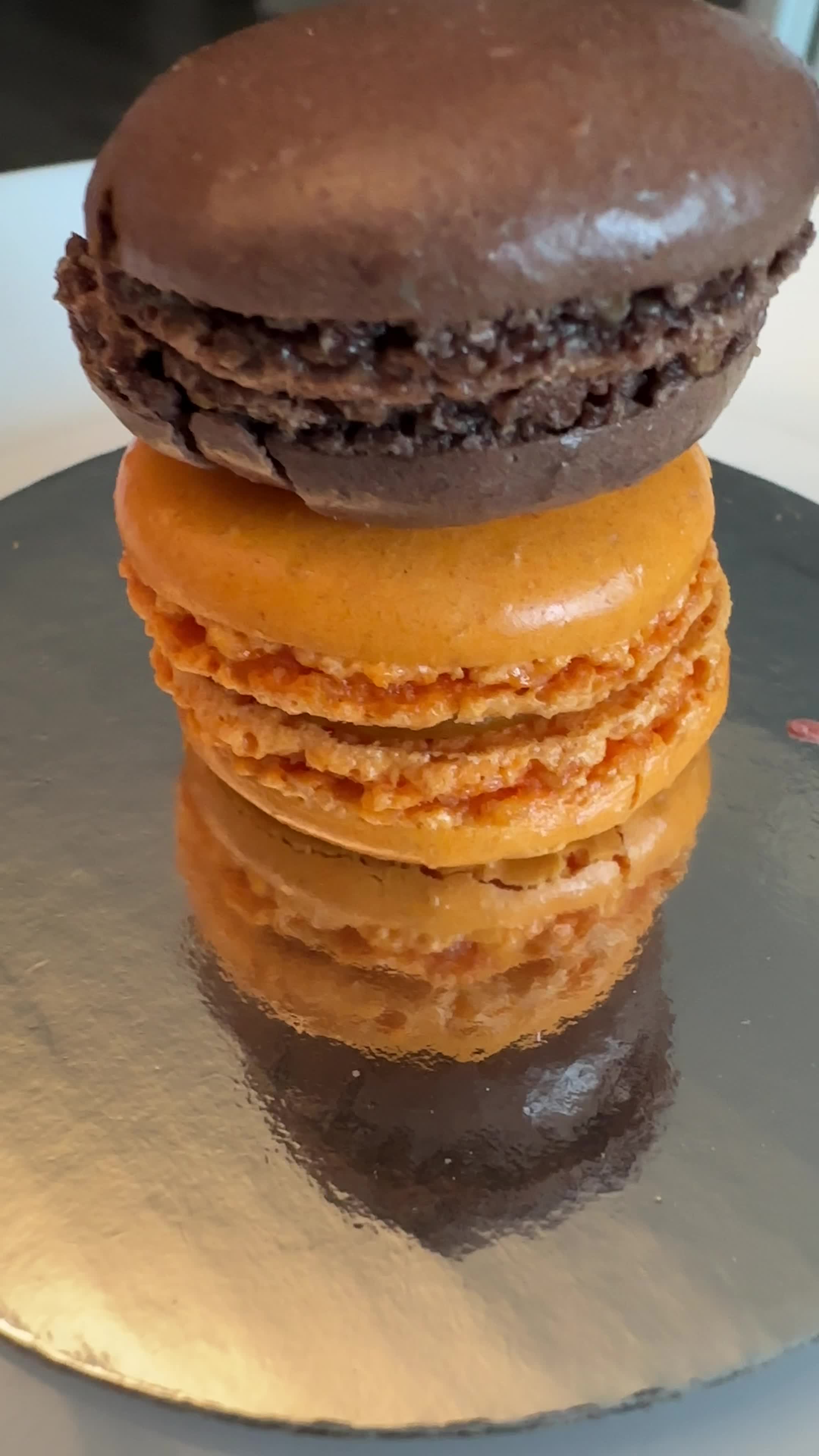 Video review of Dainties Macarons