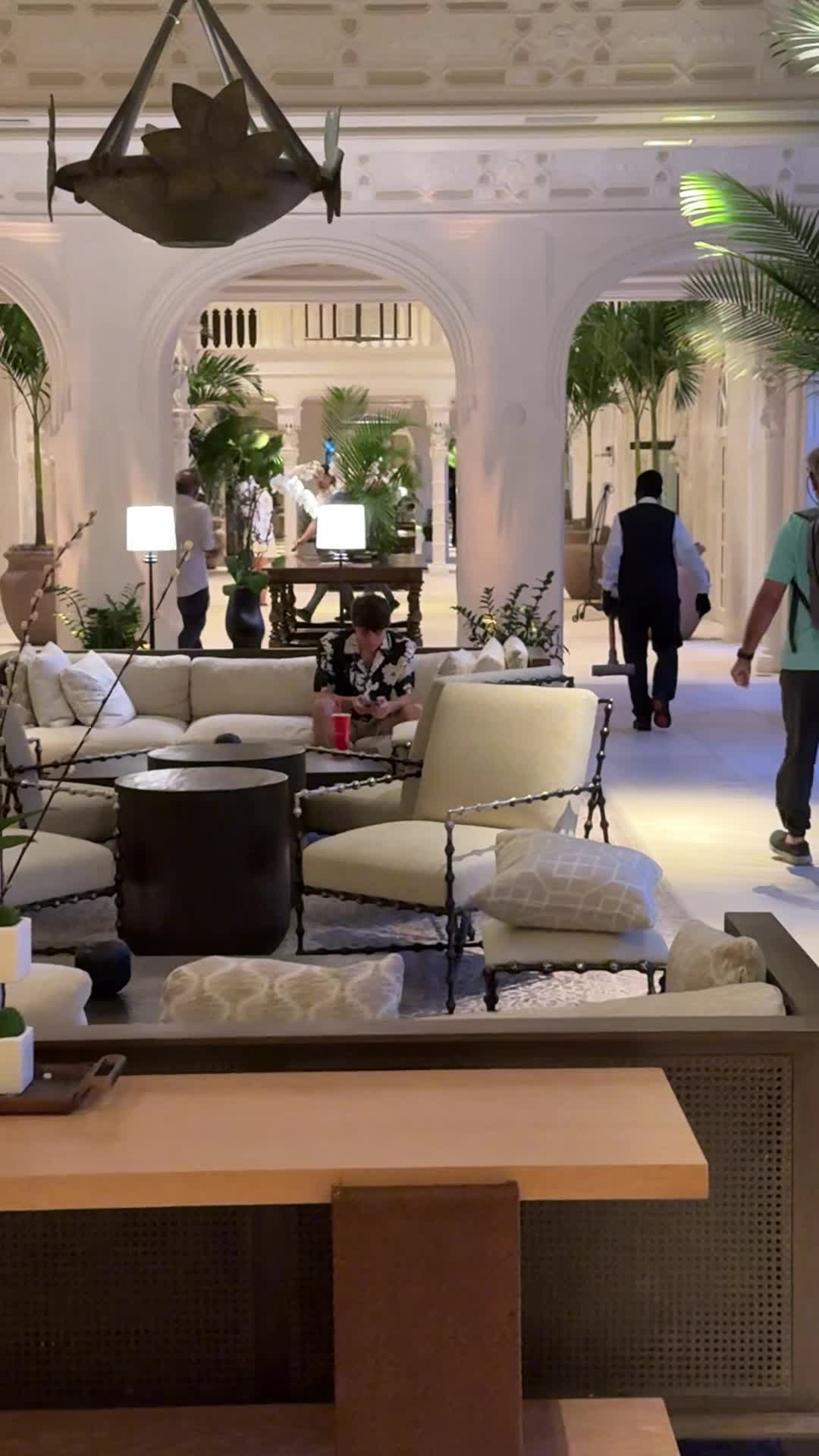 Video review of Funky Biscuit