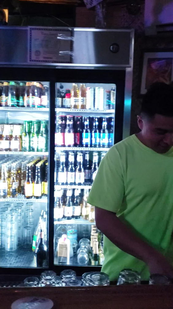 Arnold's Beach Bar & Grill