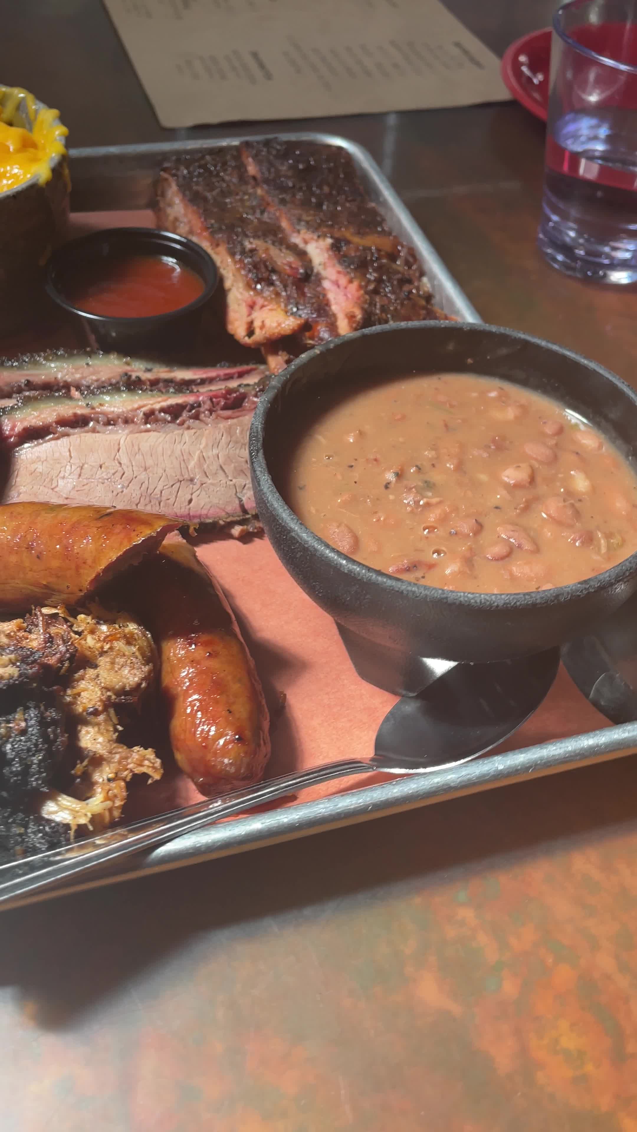 The Smokin' Oak Barbeque Restaurant, Bar & Catering