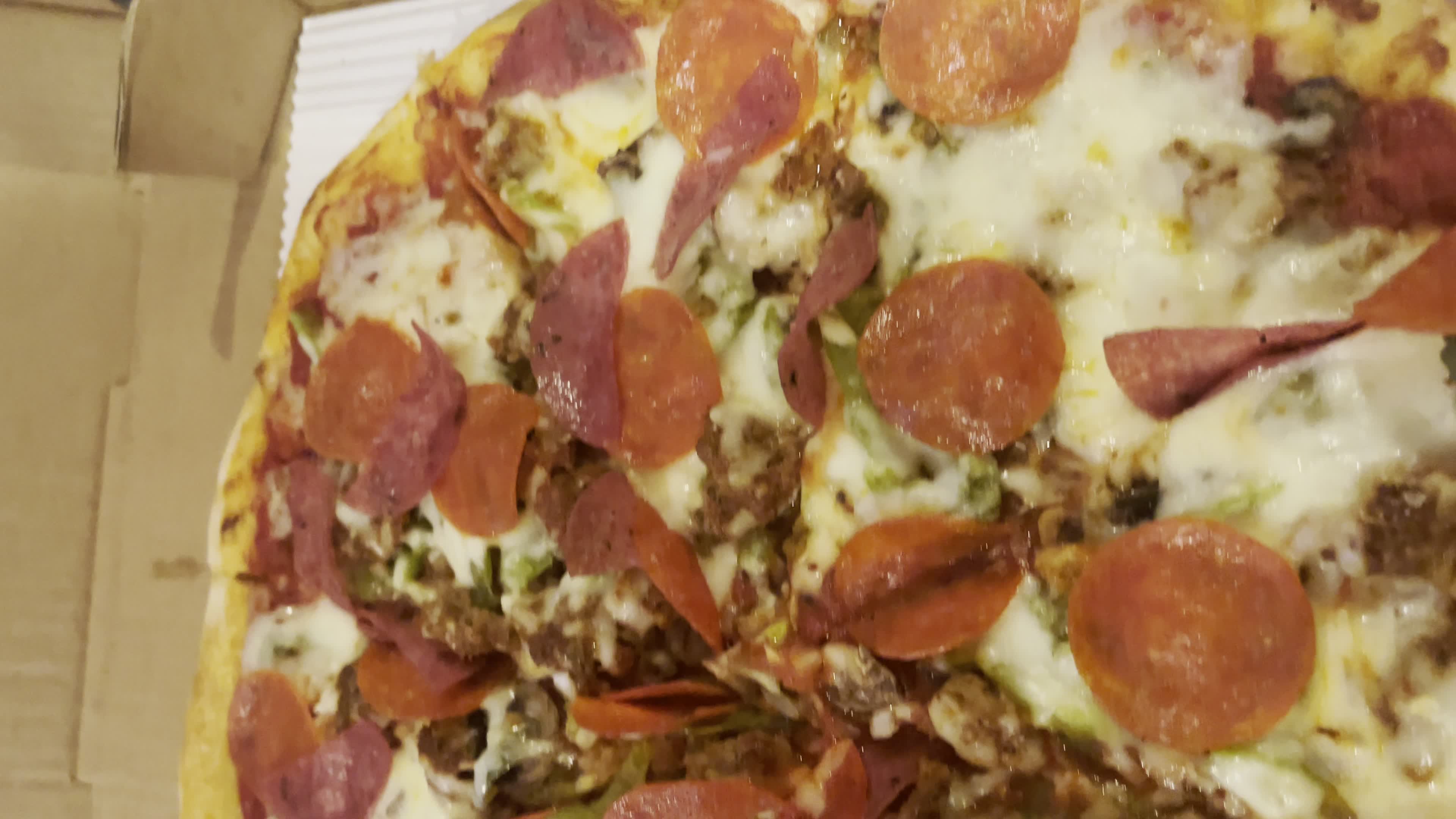 Video review of Tony Di Maggio’s Pizza