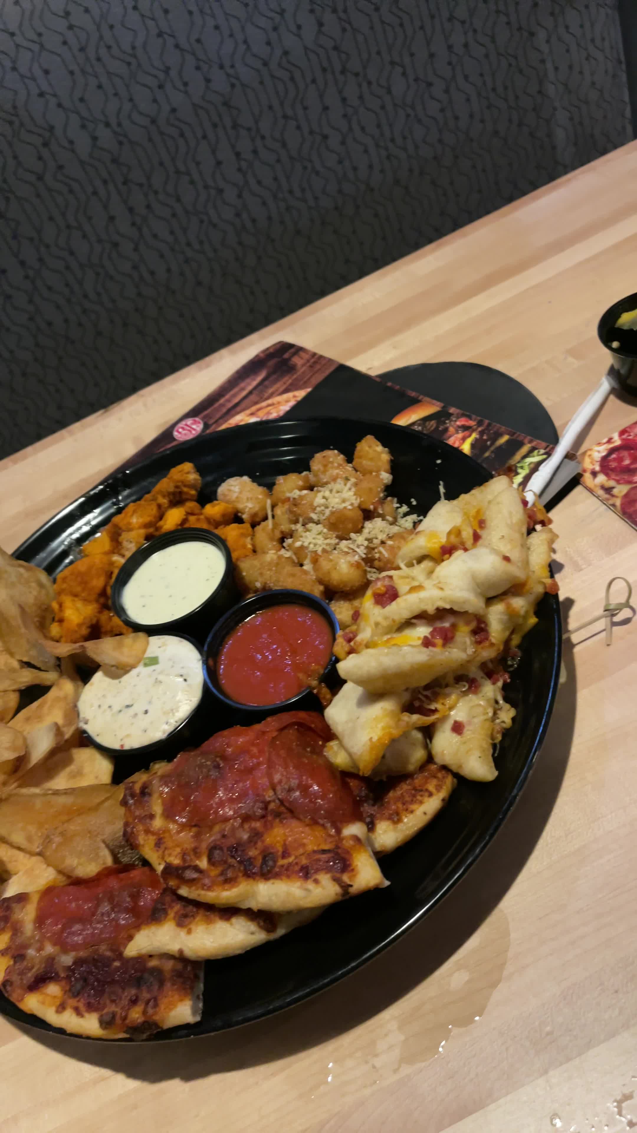 Boston's Restaurant & Sports Bar