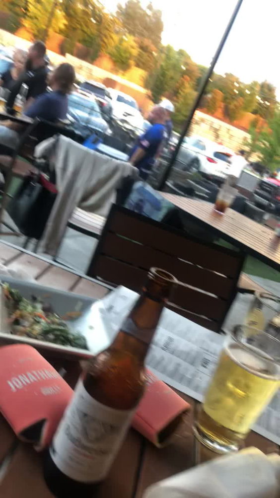 Jonathan’s Grille