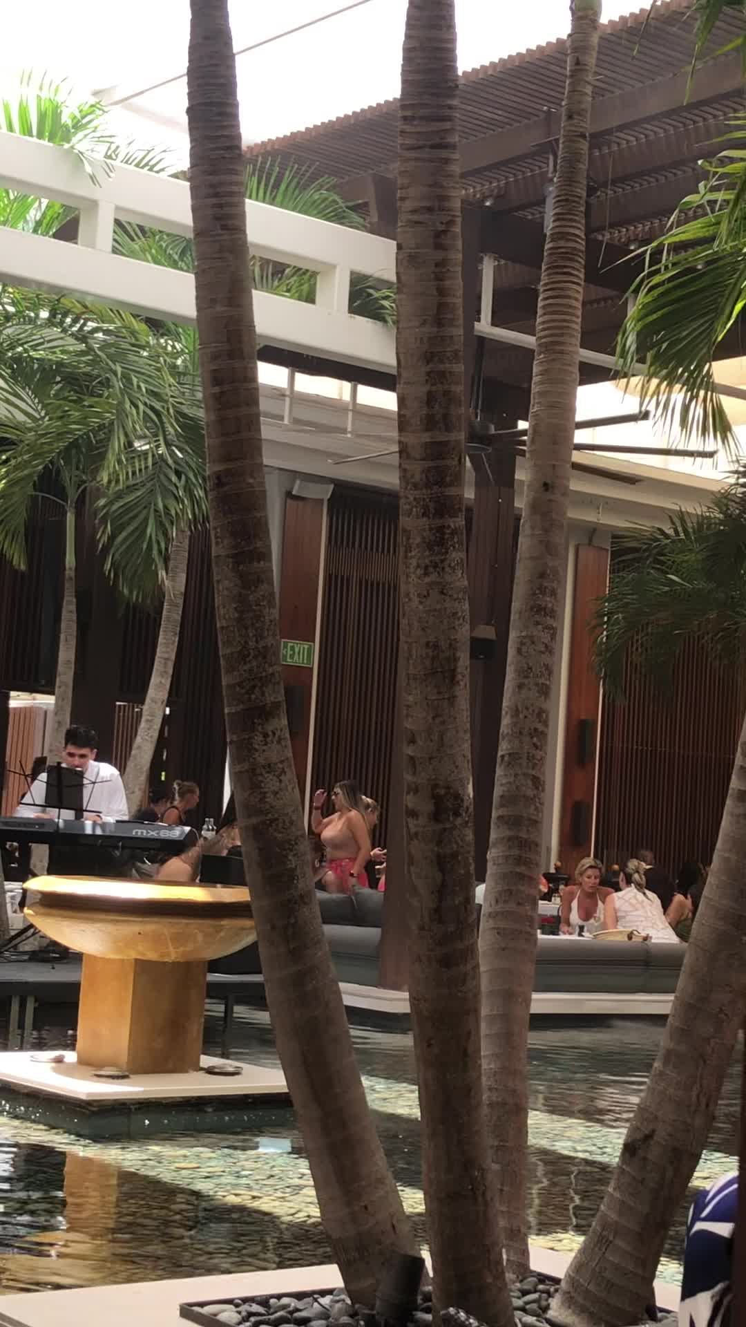 Jaya at the setai