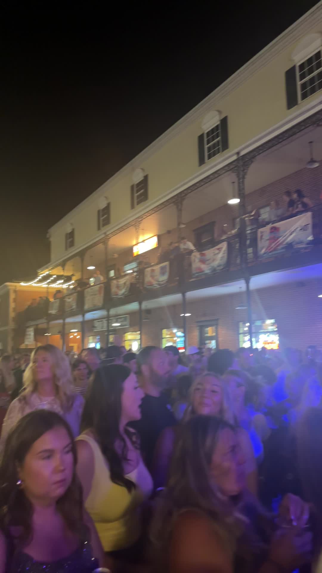 Pour Bros Craft Taproom