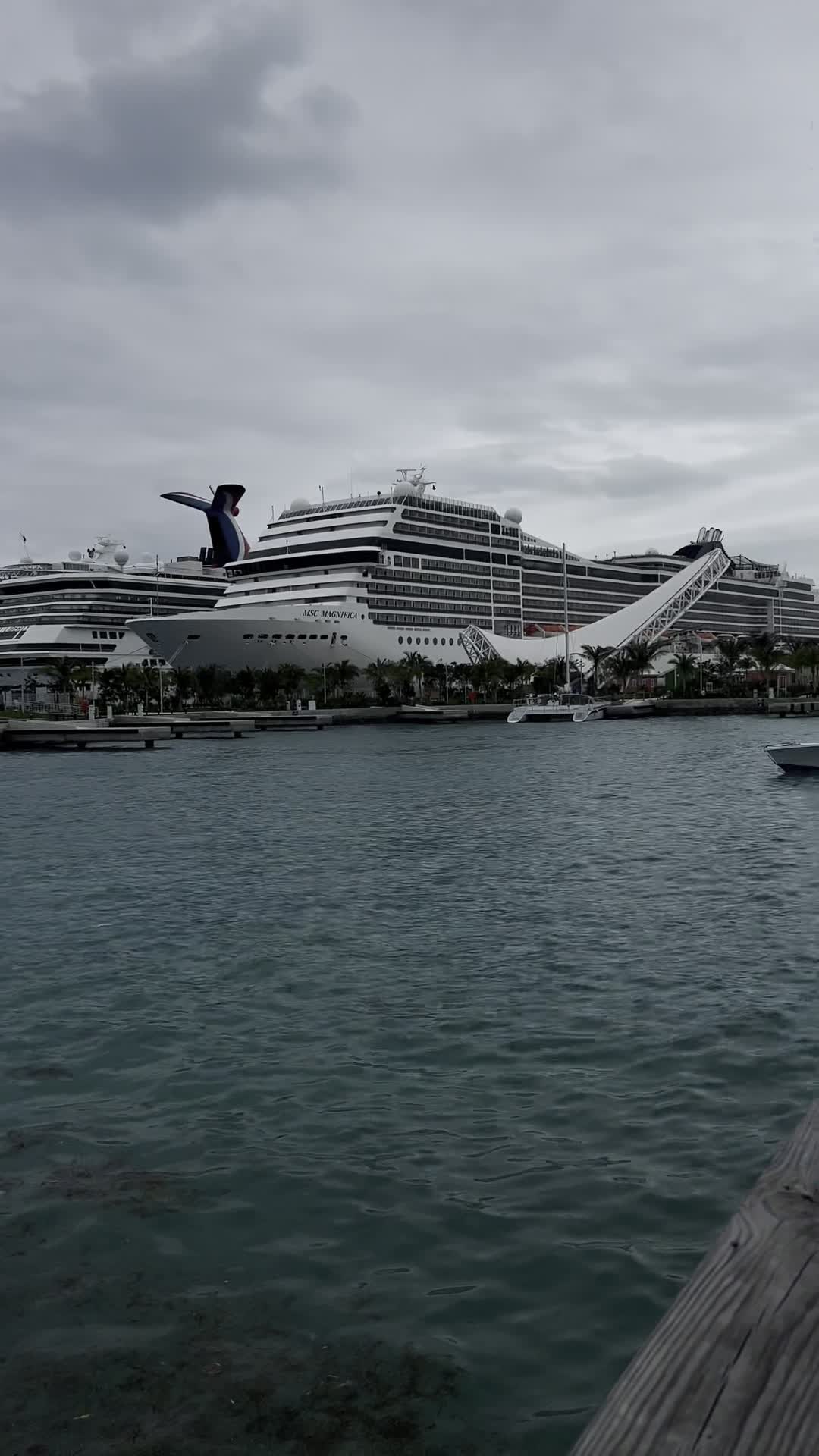 Carnival Conquest