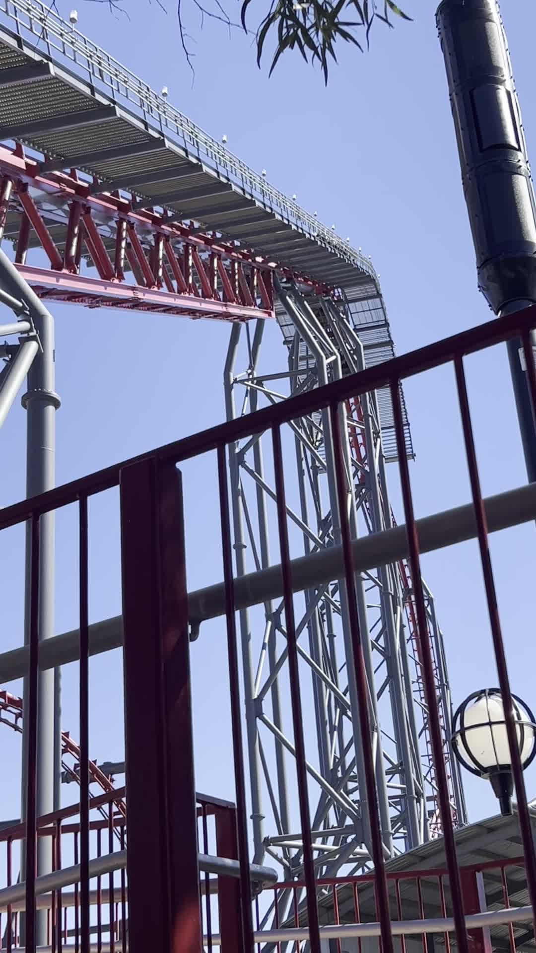 Video review of Six Flags Sign