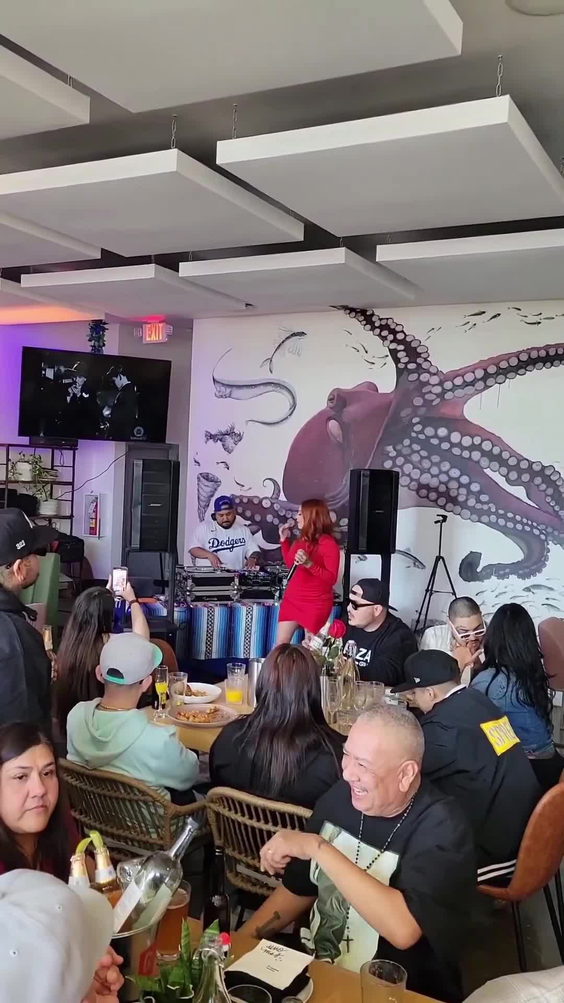 El Barrio Cantina