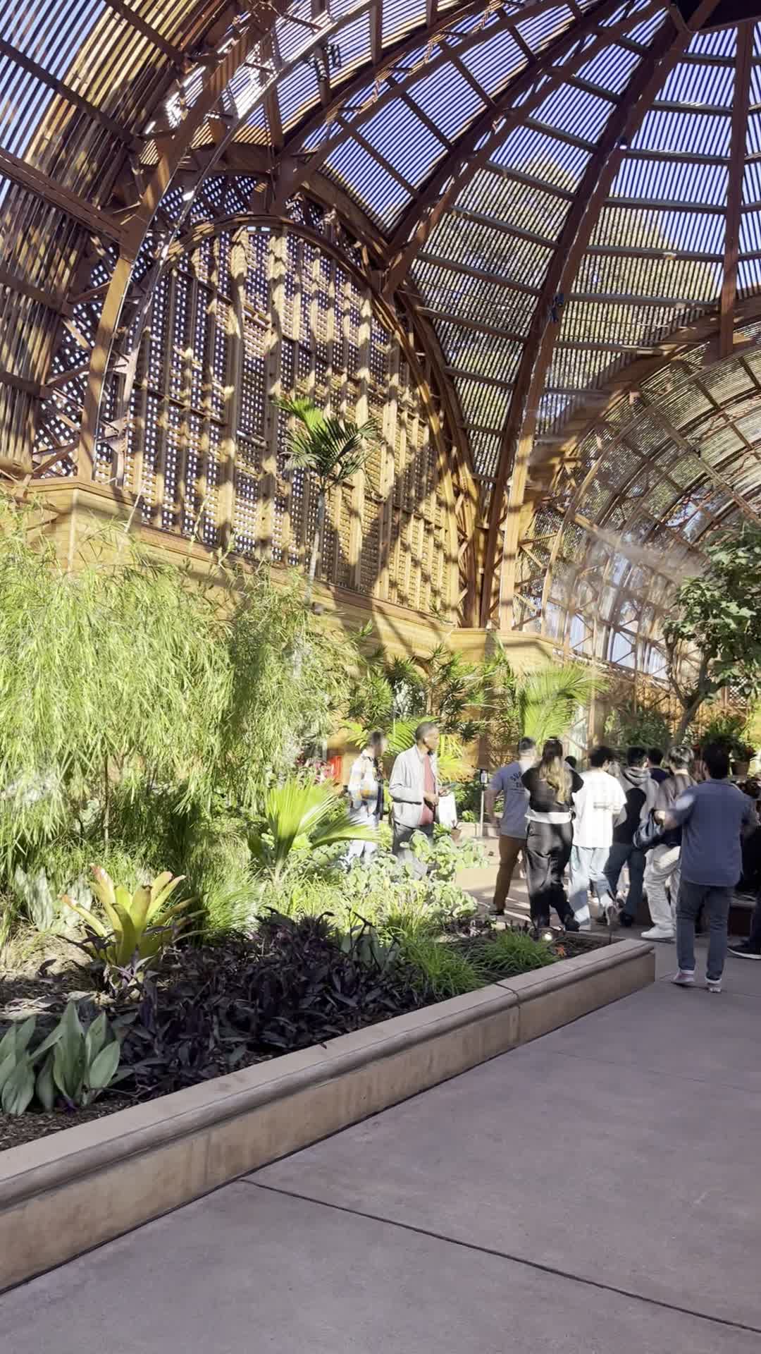 Video review of Botanical Building & Lily Pond
